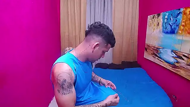 hugecocks hot online show from 23, 2, 2026