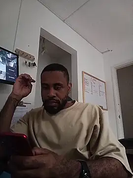 KaelMoreau online show from 30, 10, 2025