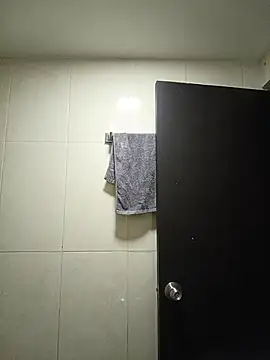 KaelMoreau online show from 28, 11, 2025