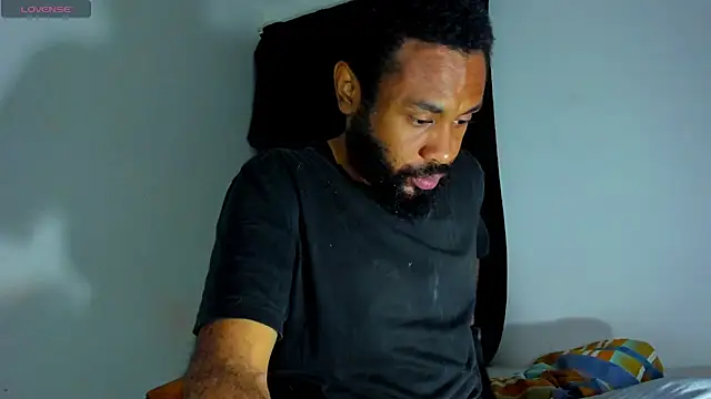 KaelMoreau online show from 19, 10, 2025