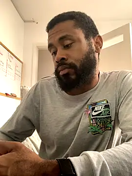 KaelMoreau online show from 9, 10, 2025