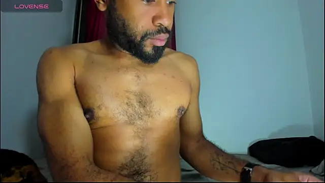 KaelMoreau online show from 14, 11, 2025