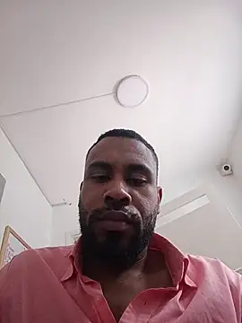 KaelMoreau online show from 29, 10, 2025