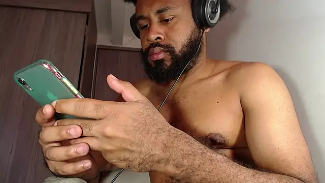 KaelMoreau online show from 15, 3, 2025