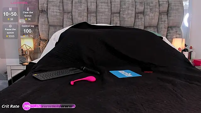 KaelMoreau online show from 29, 9, 2025