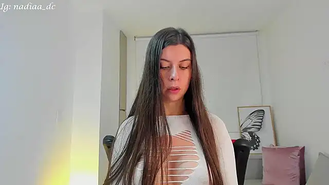 Snapshot of Nadiaa_ chatting on 12, 1, 2025 Nadiaa online show from 12, 1, 2025