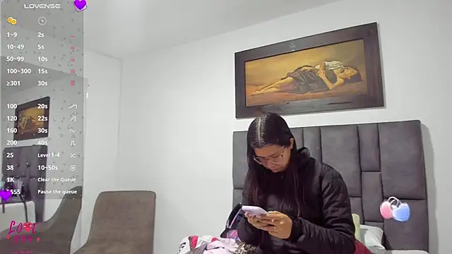 Vahiolet smith online show from 5, 2, 2026