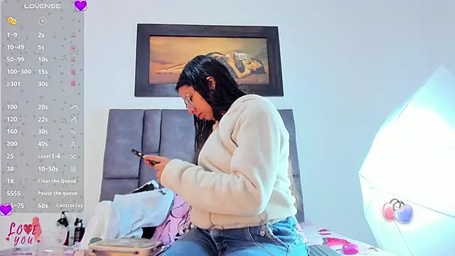 Vahiolet smith online show from 24, 3, 2026