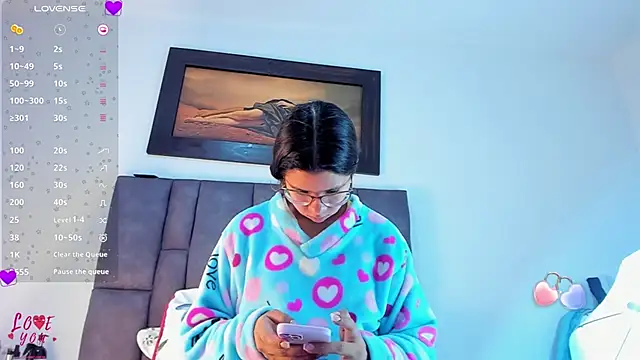 Vahiolet smith online show from 14, 2, 2026