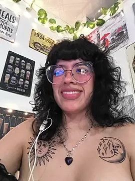 Snapshot of Fun_Everywhere chatting on 6, 6, 2026 Fun Everywhere online show from 6, 6, 2026