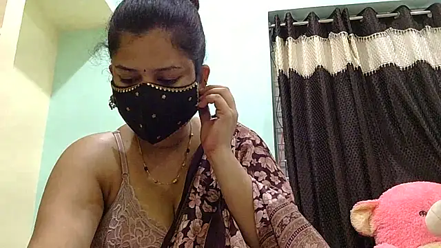 Snapshot of payal_sharma1 chatting on 16, 5, 2026 payal sharma1 online show from 16, 5, 2026