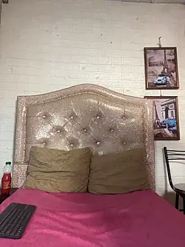 KataleyaStiward online show from 5, 11, 2025