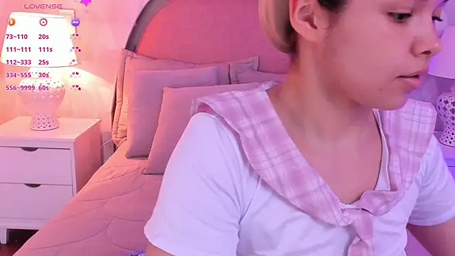 Snapshot of angeline_teen chatting on 12, 5, 2026 angeline teen online show from 12, 5, 2026