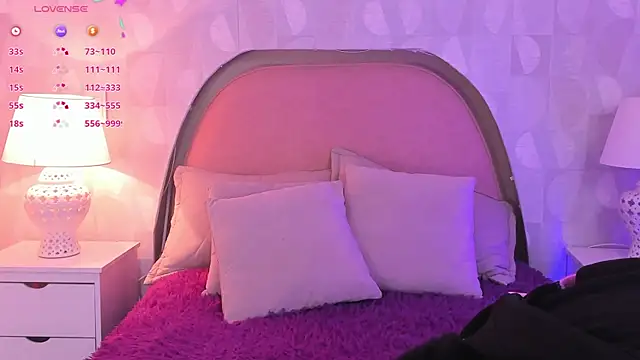 Snapshot of angeline_teen chatting on 15, 5, 2026 angeline teen online show from 15, 5, 2026