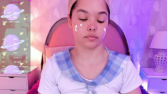 Snapshot of angeline_teen chatting on 8, 6, 2026 angeline teen online show from 8, 6, 2026