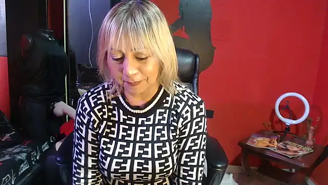 KLOE PIELL online show from 27, 11, 2025