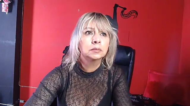Snapshot of KLOE_PIELL chatting on 30, 5, 2026 KLOE PIELL online show from 30, 5, 2026