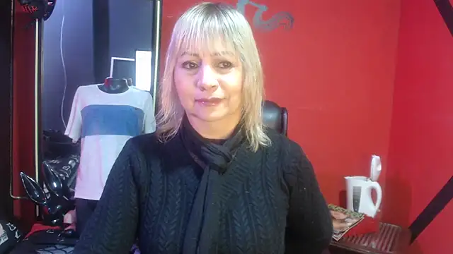 KLOE PIELL online show from 20, 10, 2025