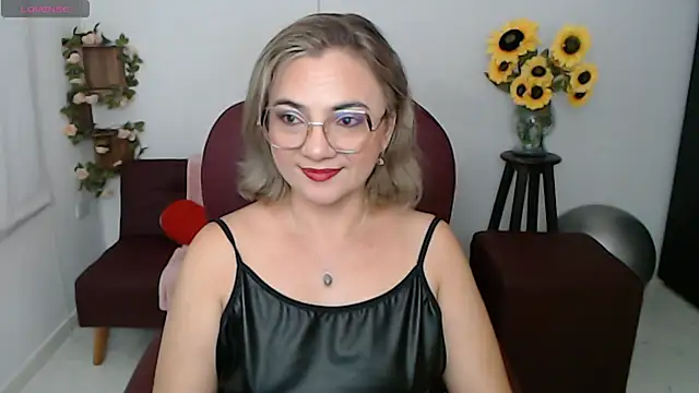 Snapshot of Ghada_milf chatting on 1, 5, 2026 Ghada milf online show from 1, 5, 2026