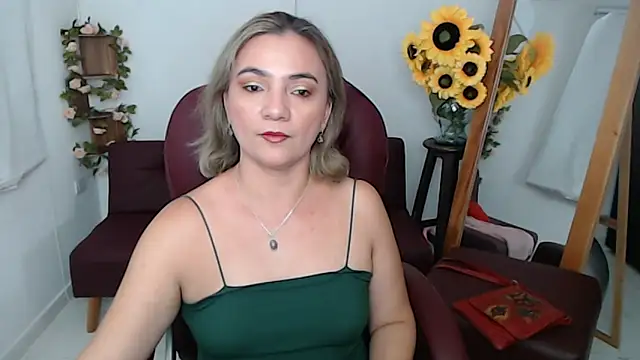 Snapshot of Ghada_milf chatting on 1, 6, 2026 Ghada milf online show from 1, 6, 2026