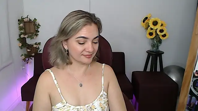 Snapshot of Ghada_milf chatting on 15, 5, 2026 Ghada milf online show from 15, 5, 2026