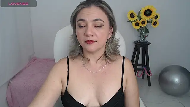 Ghada milf online show from 6, 10, 2025