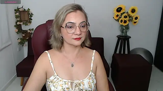 Snapshot of Ghada_milf chatting on 3, 5, 2026 Ghada milf online show from 3, 5, 2026