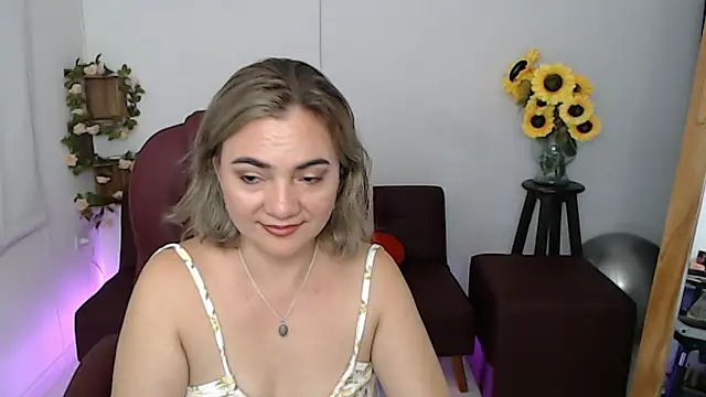 Snapshot of Ghada_milf chatting on 15, 5, 2026 Ghada milf online show from 15, 5, 2026