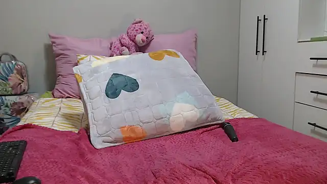 Snapshot of Amberbela chatting on 22, 5, 2026 Amberbela online show from 22, 5, 2026