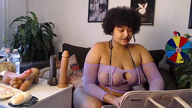 TheeVixxxen online show from 5, 11, 2025