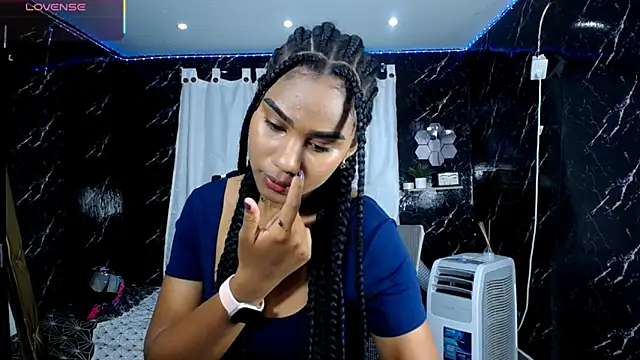 Hillary queen online show from 17, 10, 2025