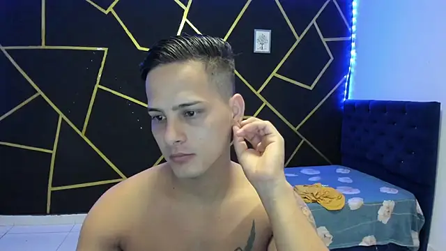 Snapshot of JANER_03 chatting on 1, 3, 2025 JANER 03 online show from 1, 3, 2025