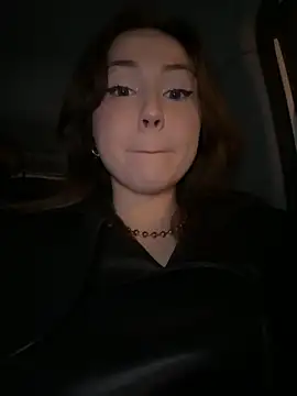 Peachy Dream online show from 3, 10, 2025