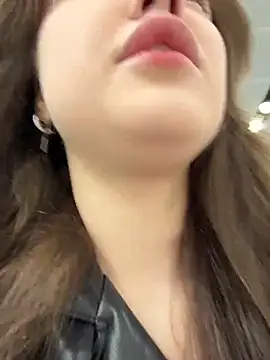 Peachy Dream online show from 30, 11, 2025