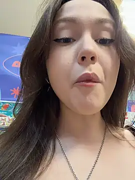 Peachy Dream online show from 27, 7, 2026