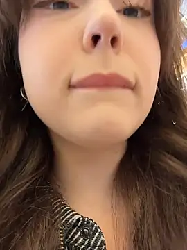 Peachy Dream online show from 4, 11, 2025