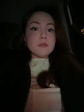 Peachy Dream online show from 28, 9, 2025