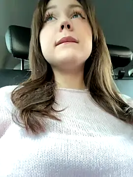 Peachy Dream online show from 9, 9, 2025