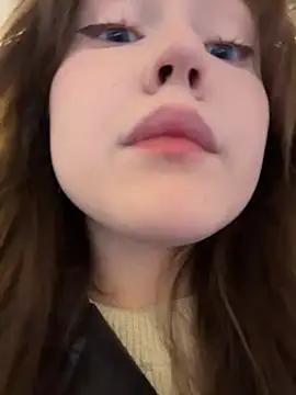 Peachy Dream online show from 12, 11, 2025