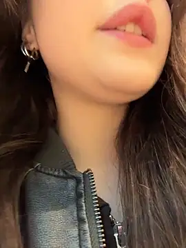 Peachy Dream online show from 14, 4, 2026