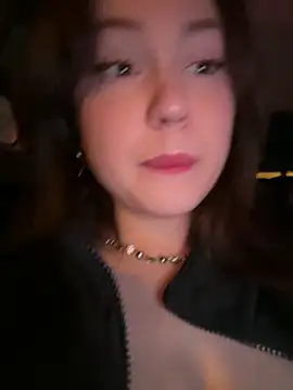 Peachy Dream online show from 12, 9, 2025