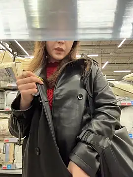 Peachy Dream online show from 9, 11, 2025