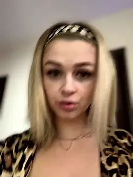 Love Bri online show from 21, 11, 2025