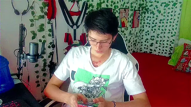 Snapshot of Andy_gray chatting on 21, 12, 2025 Andy gray online show from 21, 12, 2025