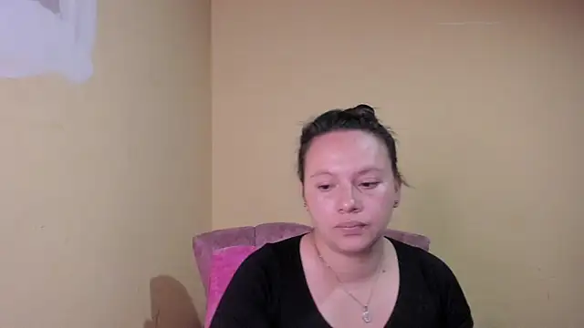 lauraguzman online show from 15, 7, 2026