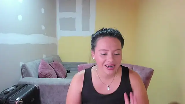 lauraguzman online show from 13, 4, 2026