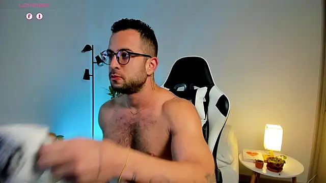 dafboy1 online show from 8, 4, 2026