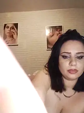 AdelinaJude online show from 7, 12, 2024