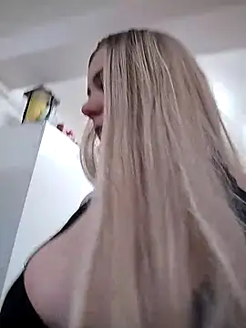 AdelinaJude online show from 14, 3, 2026