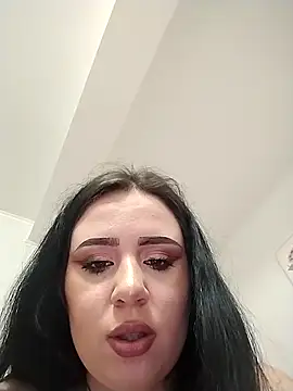 AdelinaJude online show from 4, 3, 2026